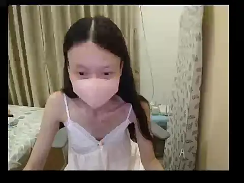 Chat +18 de Lil-Cherries ao vivo