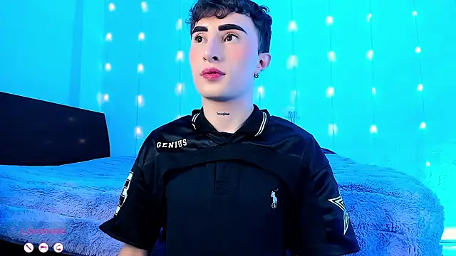 Онлайн чат XXX SebastianHilton