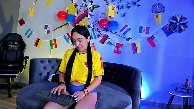 Mia_Davis__ XXX чат на живо