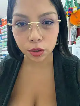 ISABELLA__LUNA live XXX chat