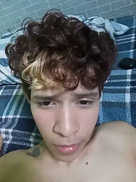 Chatroom XXX en direct de pimpolho_eddy