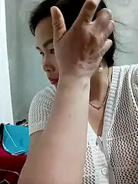 nana_nana99's Live XXX Chat