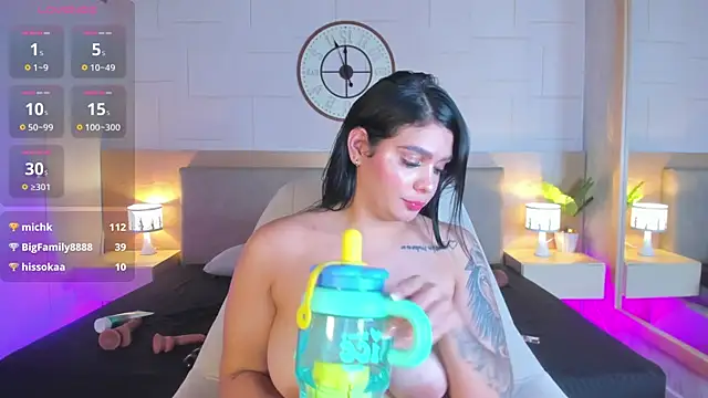 Chat +18 de Megan_charles_ ao vivo