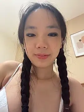 TinyBabe XXX чат на живо