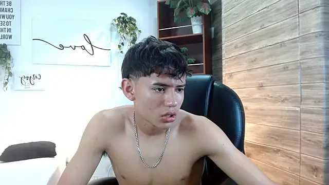 Ryan_grayx live XXX chat