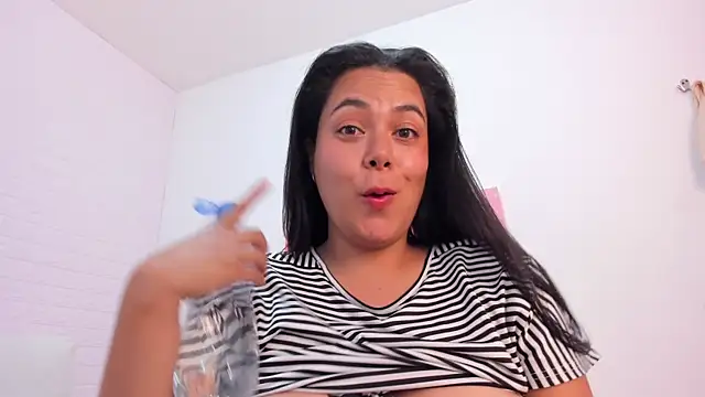 Alessia_Rossi_'s Live XXX Chat