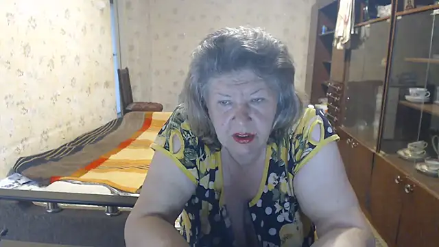 HotLusi 现场XXX聊天