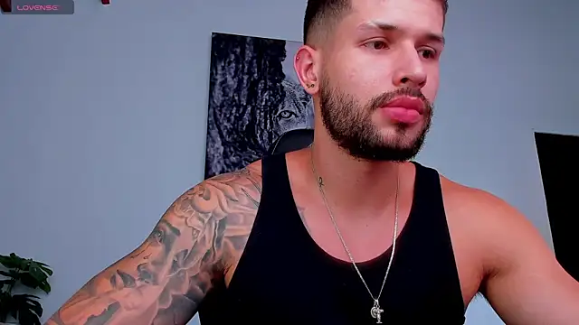 Czat XXX na żywo – Santos_ramirez1