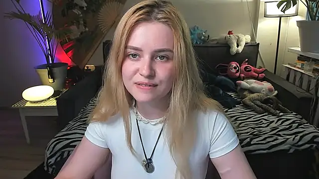 Alexa_Pirs Obrolan Langsung XXX