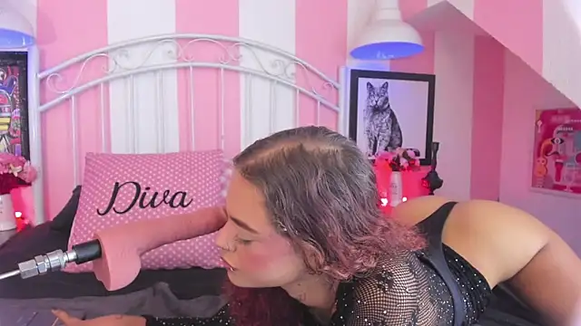 Chat XXX en directo de Caroline420_