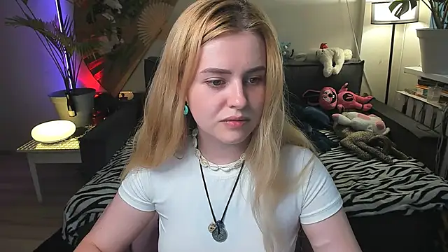צ'אט XXX בשידור חי של Alexa_Pirs