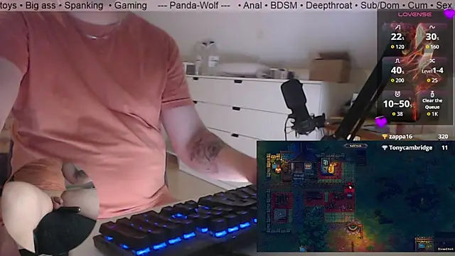 Panda-Wolf Chat XXX in diretta