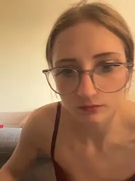 Chat +18 de LauraundSteve_ ao vivo