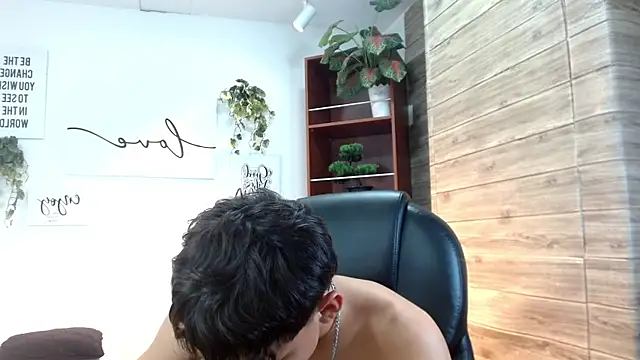 XXX chat uživo modela Ryan_grayx