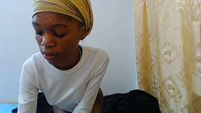 Živý XXX chat PetiteBarbie_05