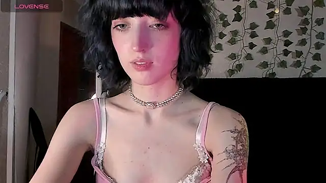 mistyverse's Live XXX Chat