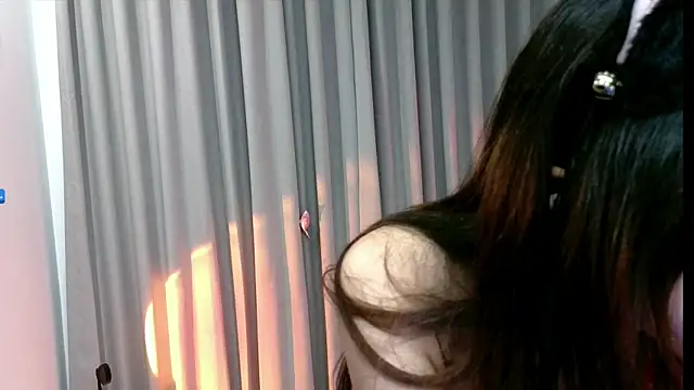 yan-0705's Live XXX Chat