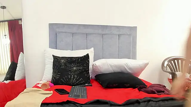 emagarcia's Live XXX Chat