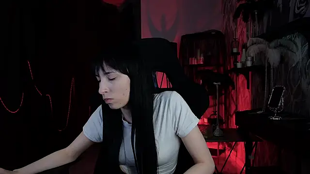 SeraphineSparda's Live XXX Chat