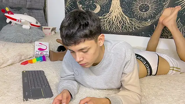 Živý XXX chat Andy_Belier23