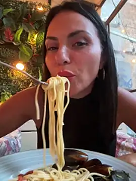 KimKelly13 – Naživo XXX chat