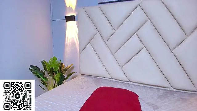 Chat +18 de katy_handerson ao vivo