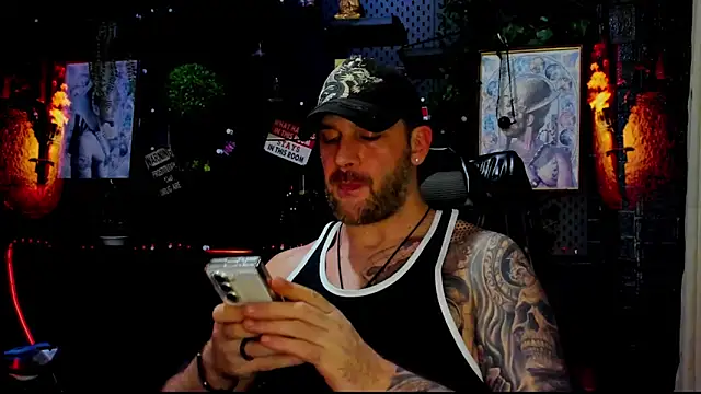 LexHardy – Naživo XXX chat