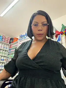 ISABELLA__LUNA élő XXX-chatje