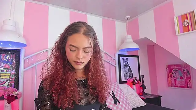 Caroline420_ Live XXX-Chat