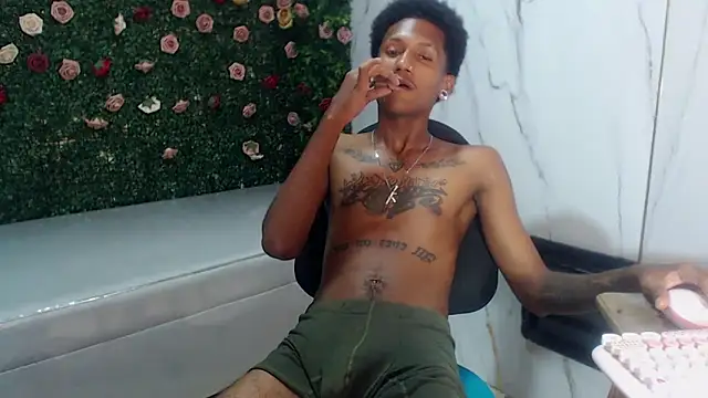 Онлайн чат XXX ManSant