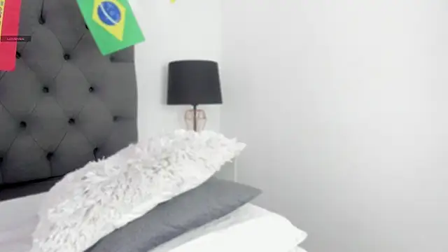 VictoriaParkeer Chat XXX in diretta