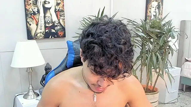 XXX chat uživo modela kai_storn
