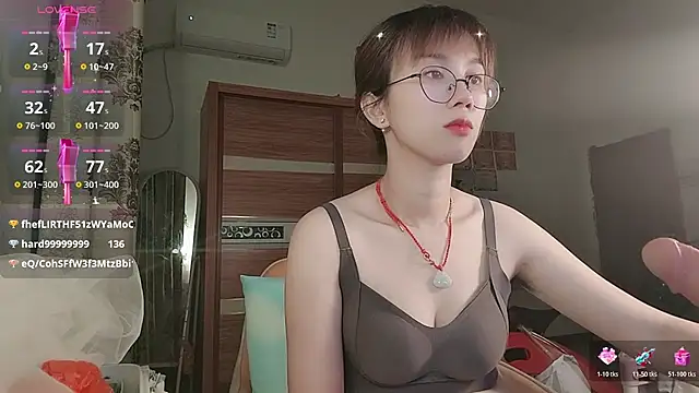 Czat XXX na żywo – Lili_666