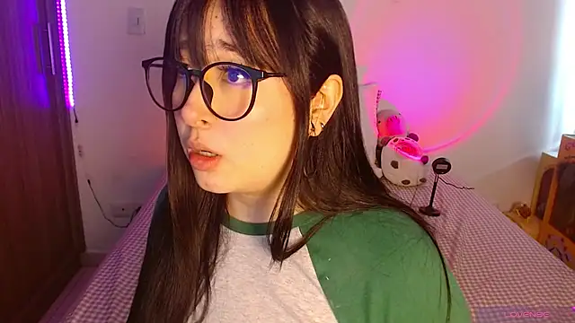 Chat +18 de Oliviargf ao vivo