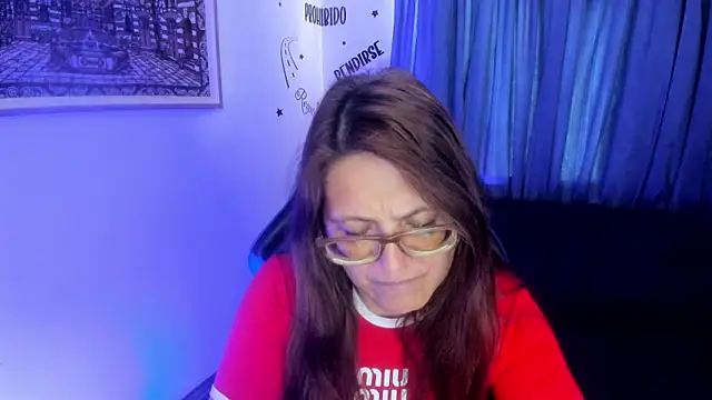 Ivette_Shaira লাইভ XXX চ্যাট
