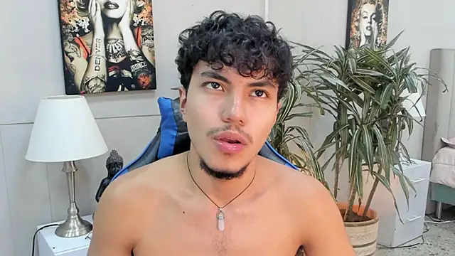 Chat +18 de kai_storn ao vivo
