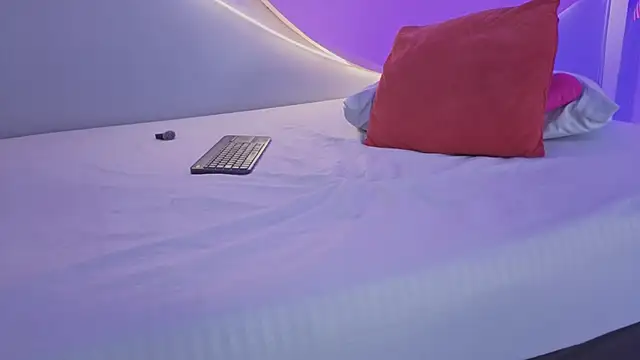 AllisonRoberts_'s Live XXX Chat