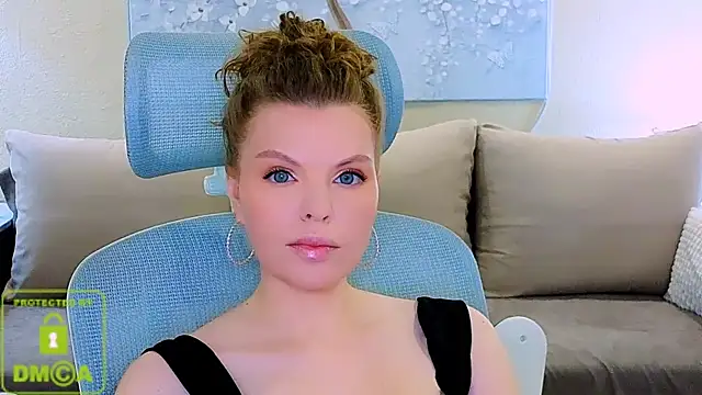 XXX chat uživo modela Glossier