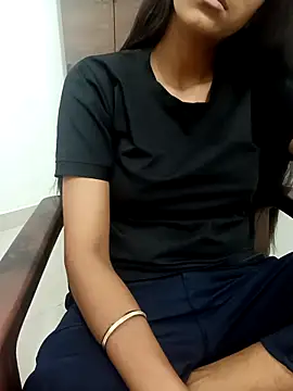 Czat XXX na żywo – aushi_rajput