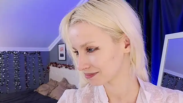 XXX chat uživo modela Naomi_Demio