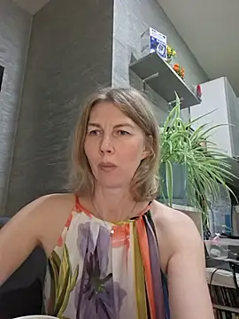 stellahere8n Live XXX chat