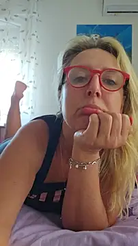 Chat +18 de MariaRichi_ ao vivo