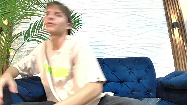 Онлайн чат XXX Pavo_tv