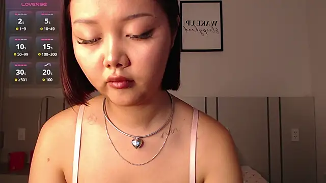 Živý XXX chat MomoMoonxxx