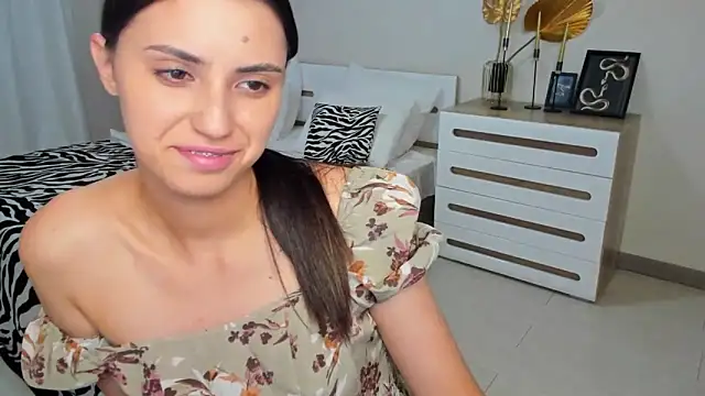 Jasmine_Stewart 现场XXX聊天