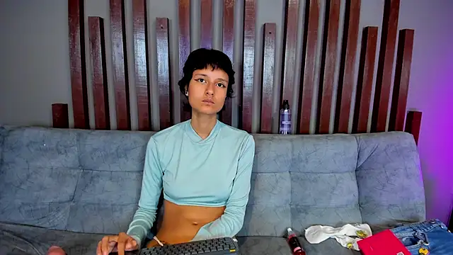 snner-velvet élő XXX-chatje