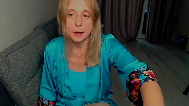 Saule_V's Live XXX Chat
