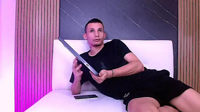 צ'אט XXX בשידור חי של Isak_Berekoa