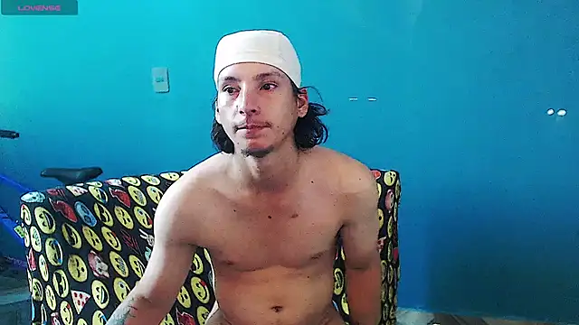XXX chat uživo modela MrKingsaintx