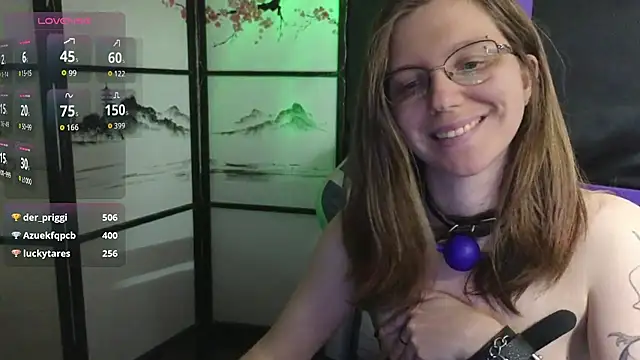 Chat +18 de scarlettsrose ao vivo
